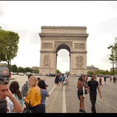 Champs Elysees 3